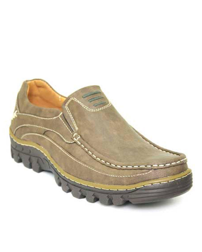 Brown Synthetic TPR Weinbrenner Casual Slip-On Shoes For Men ,in , Karachi